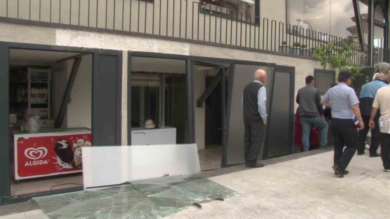 Ataşehir’de pastane deposunda pürmüz patlaması: 2 yaralı