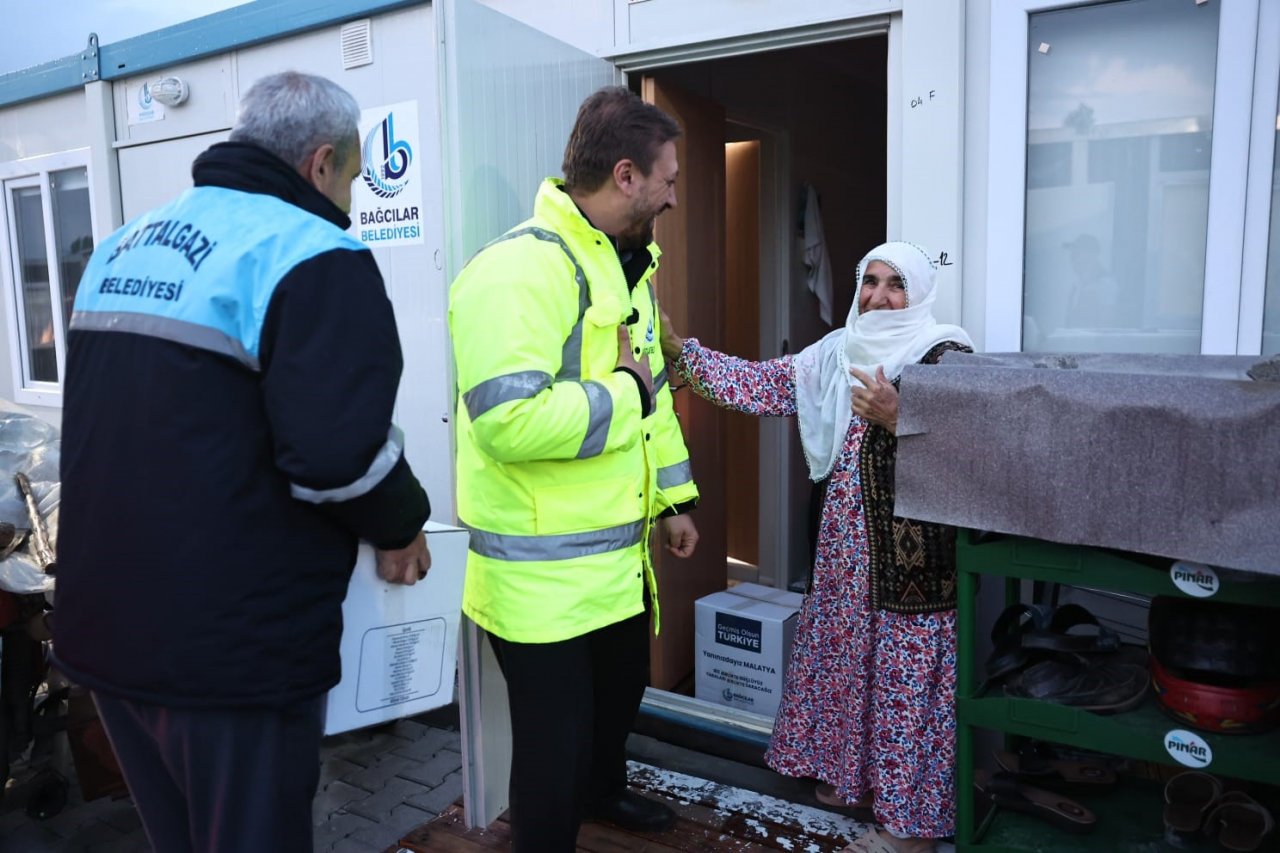 Bağcılar Belediye Başkanı Abdullah Özdemir’den depremzedelere yapılan saygısızlığa tepki