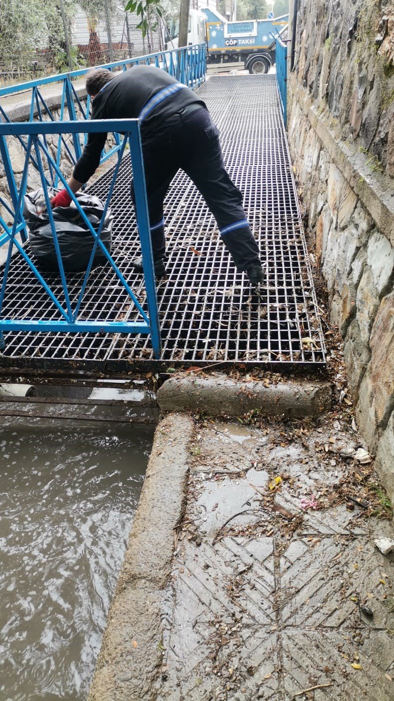 Bodrum’da belediye ekipleri yağışlara karşı teyakkuzdaydı