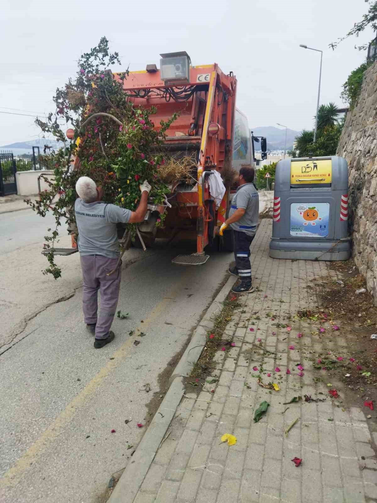 Bodrum’da belediye ekipleri yağışlara karşı teyakkuzdaydı