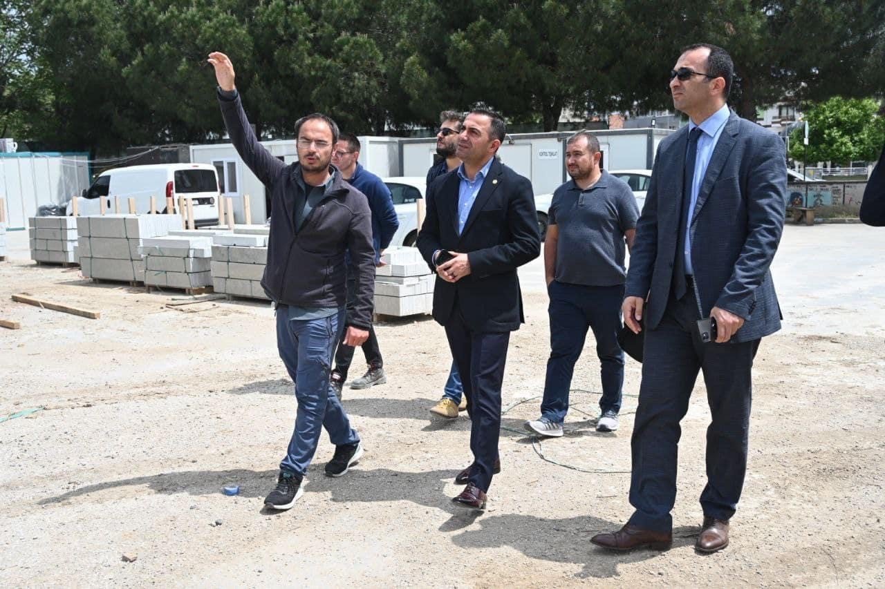 Başkan Erdoğan, inşaat çalışmaları devam eden okullarda incelemelerde bulundu