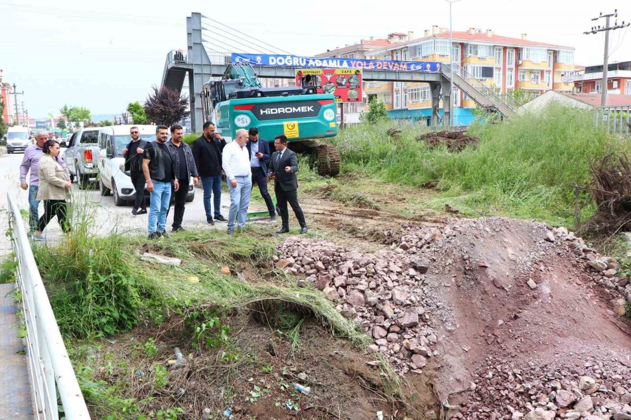 Çiftlikköy Kazımiye Deresi’nde büyük temizlik başladı