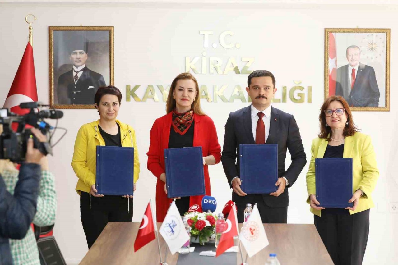 DEÜ’den Kiraz’a sağlık hizmeti