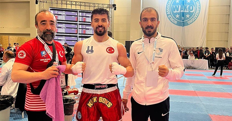 ETÜ’lü Gençoğlu’ndan bir altın madalya daha