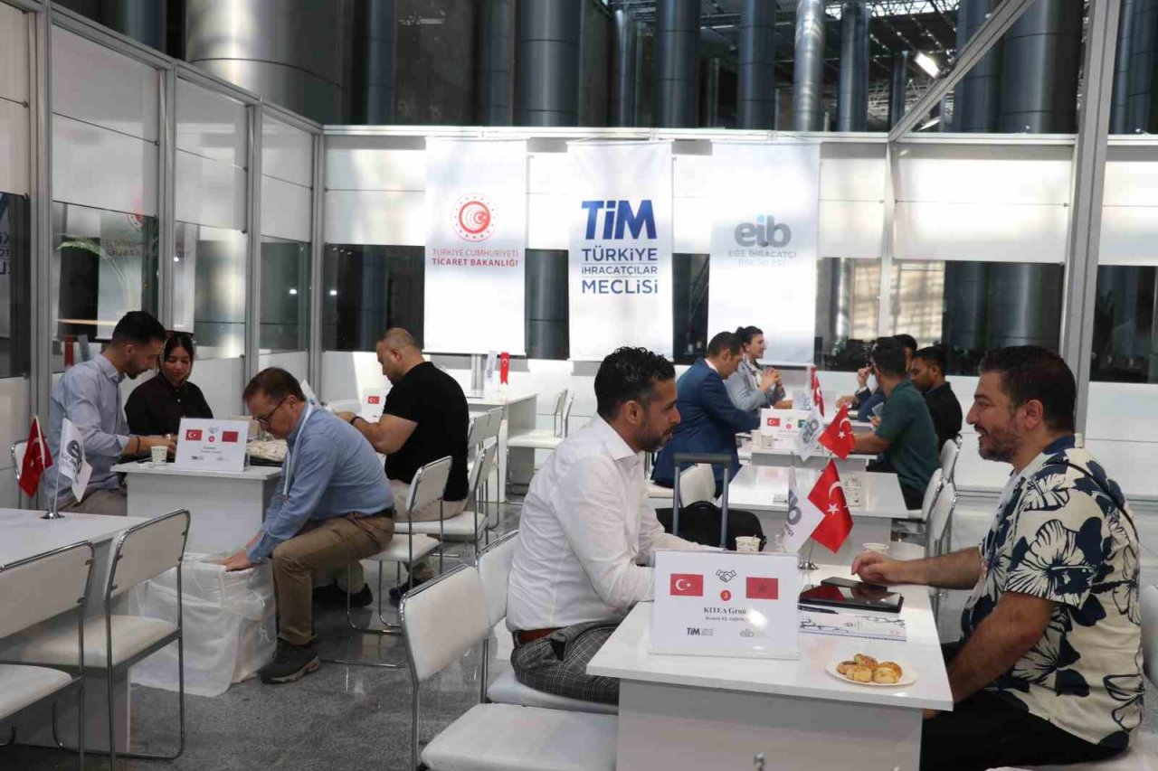 Türk mobilya ihracatçıları Suudi Arabistan ve Fas ile masaya oturdu