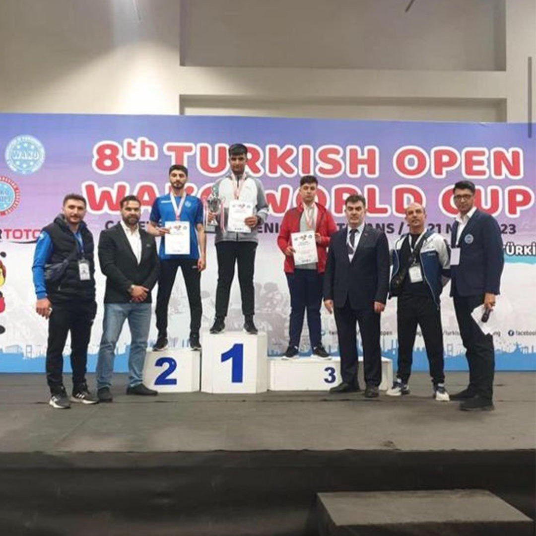 Elazığ, kick boksta 10 madalya aldı