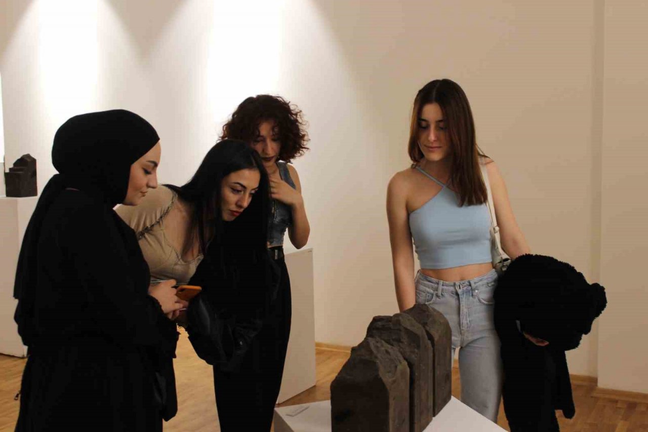 Bu sergi ‘Erciyes’i yansıtıyor