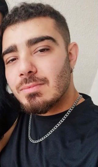 Beylikdüzü’nde bir genç, boynunda plastik kelepçe ile evinde ölü bulundu