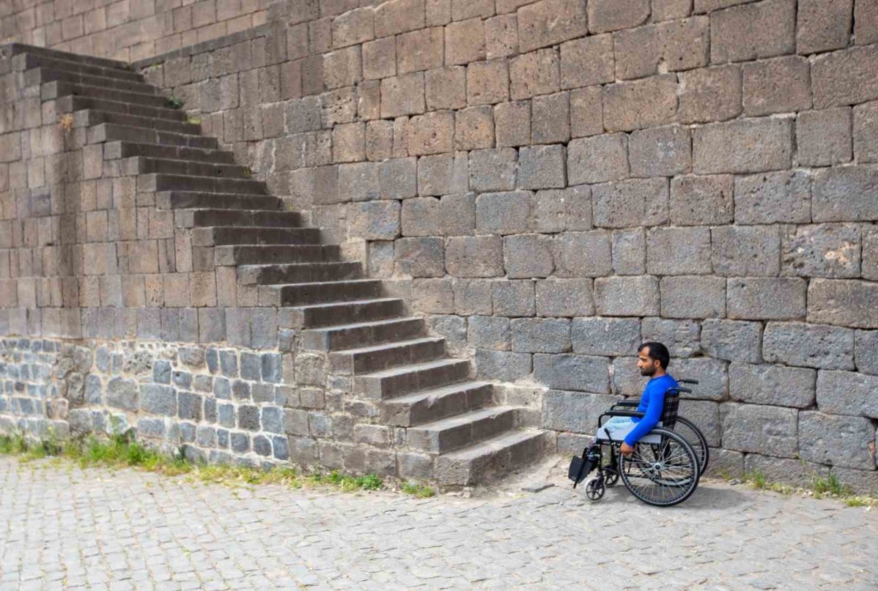 Fotono21 Derneği üyeleri engelliler için çekim yaptı