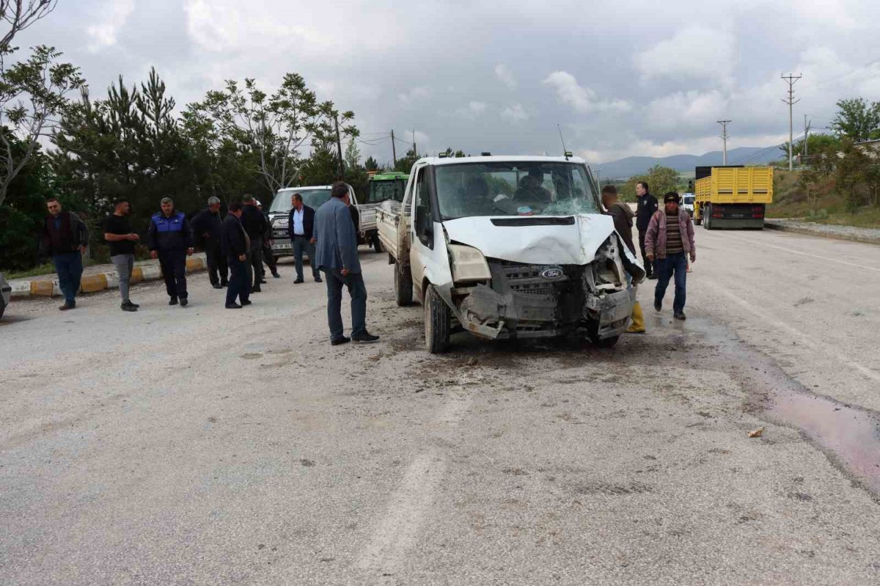 Günyüzü’nde maddi hasarlı trafik kazası meydana geldi