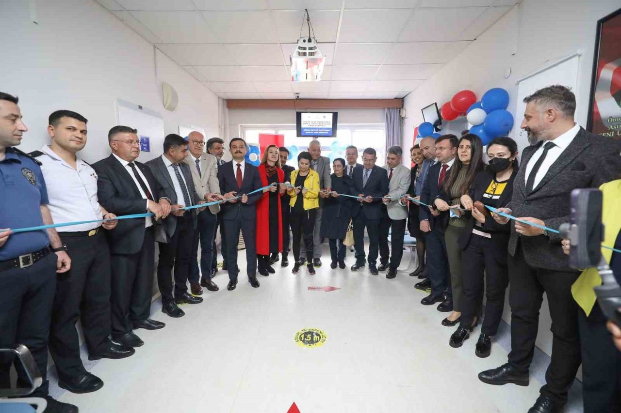 DEÜ’den Kiraz’a sağlık hizmeti