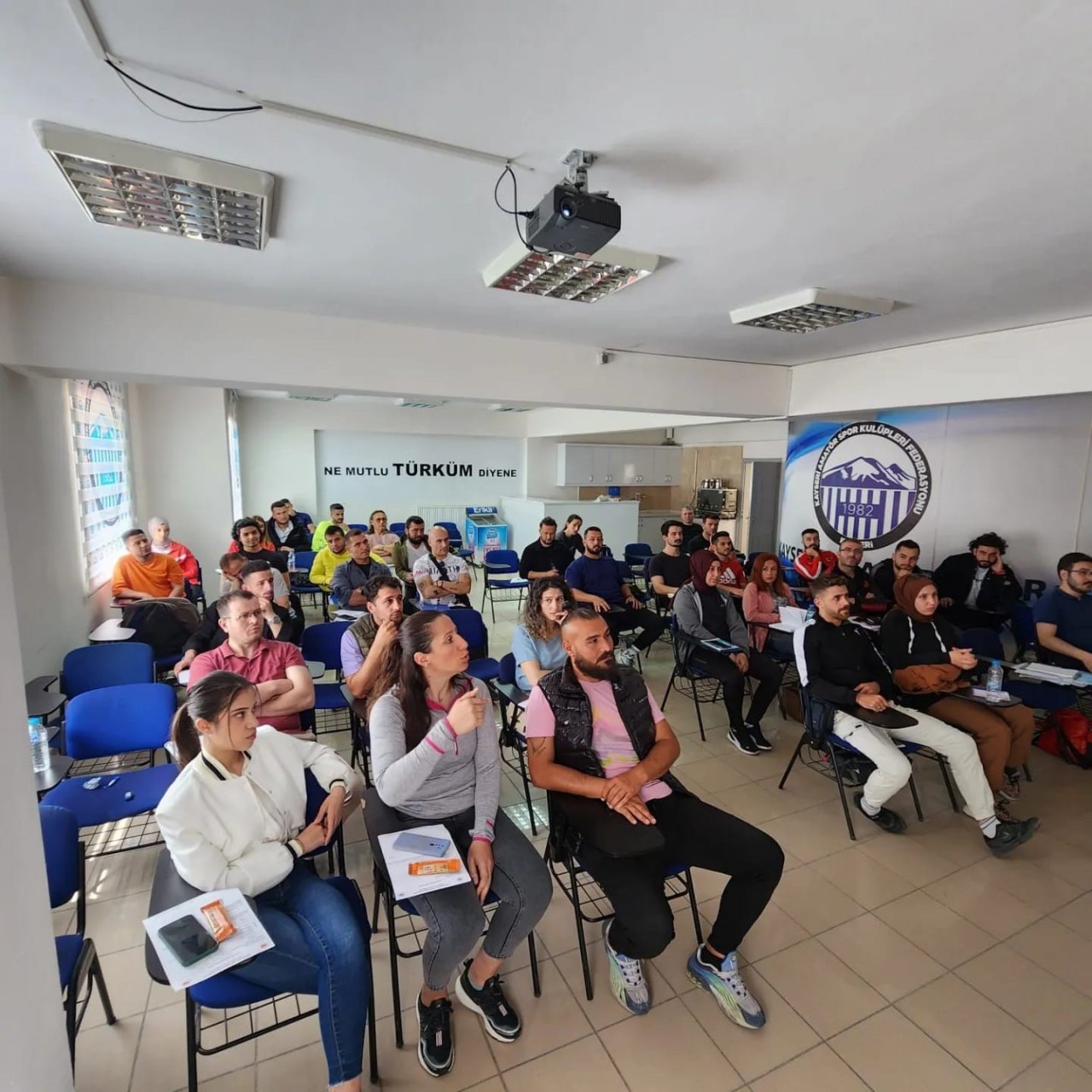 1. Kademe Muaythai Antrenör Kursu Kayseri’de başladı