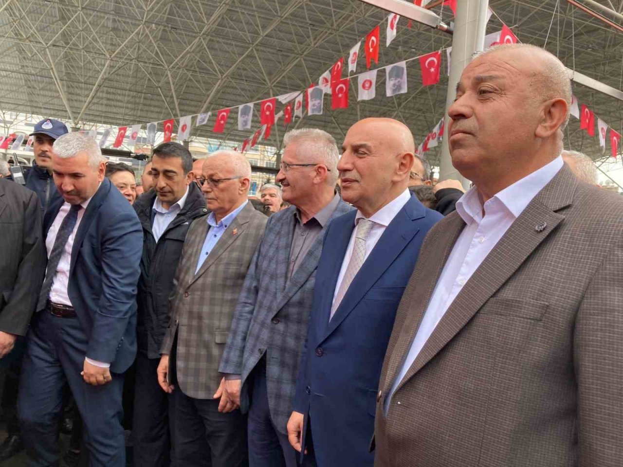 Keçiören Belediye Başkanı Altınok: "Recep Tayyip Erdoğan’a sahip çıkalım"