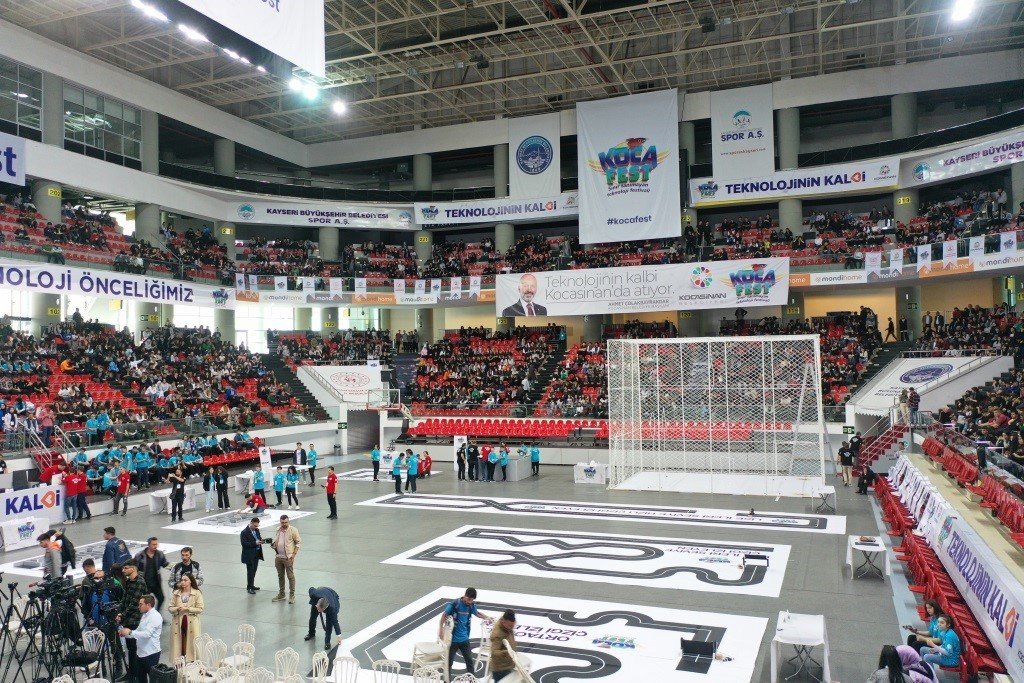 Sınır tanımayan teknoloji festivali ile gençlerin hayalleri gerçekleşiyor