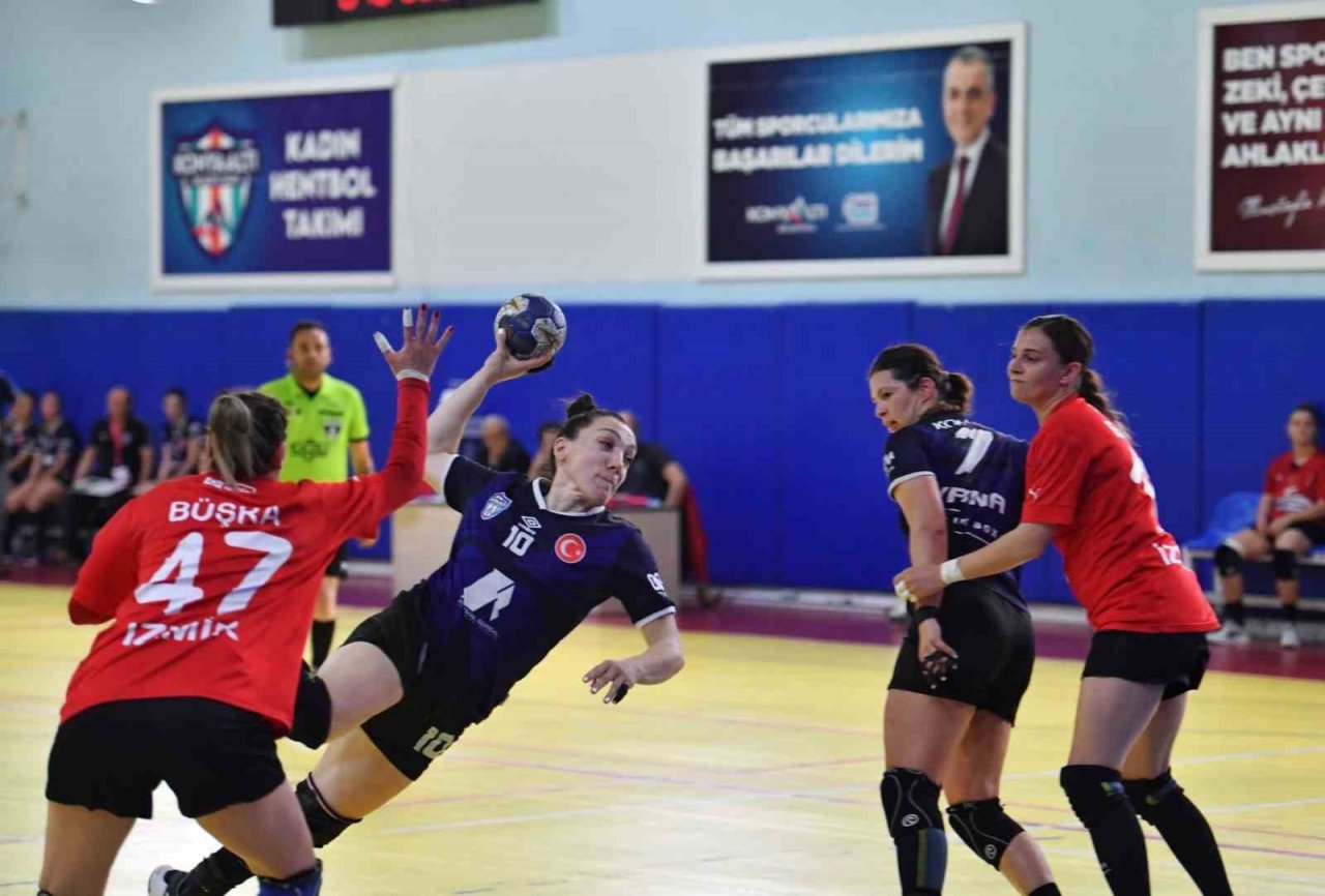 Mavi Kelebekler finalde