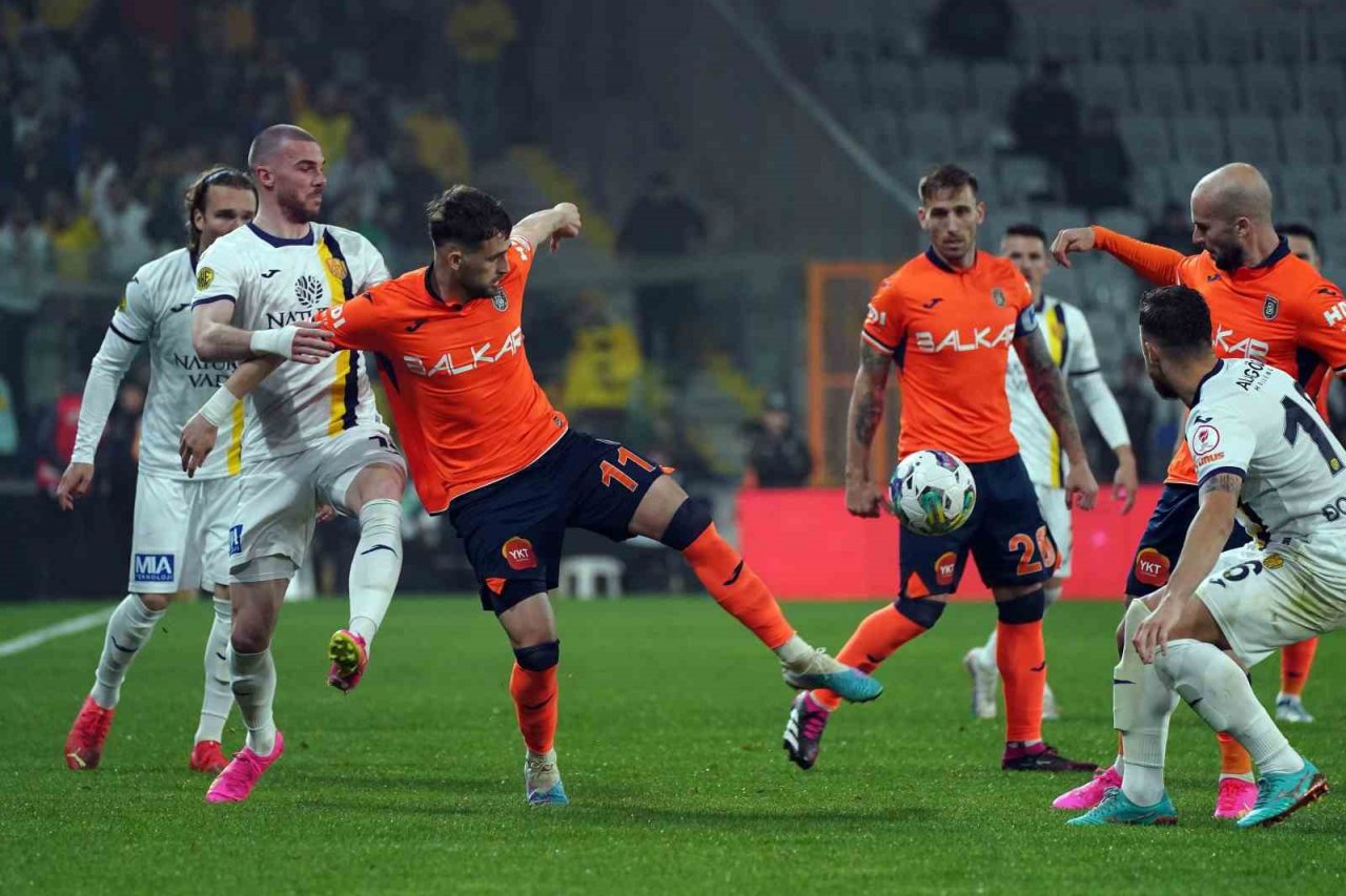 Medipol Başakşehir’de hedef Türkiye Kupası finali