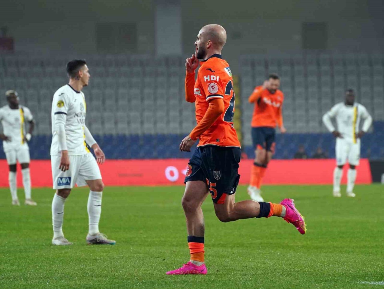 Medipol Başakşehir’de hedef Türkiye Kupası finali