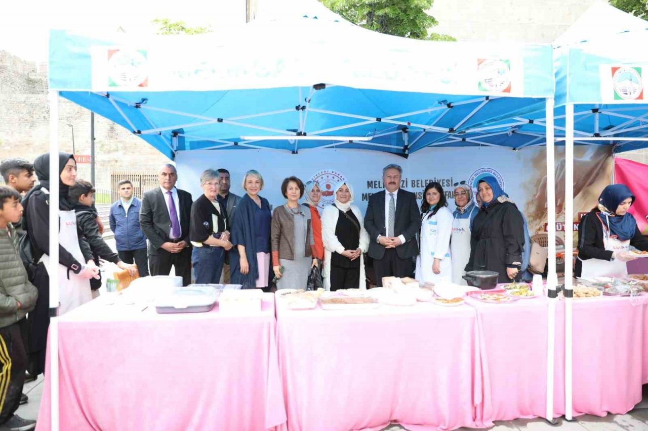 MELMEK ’Asırlık Tariflerle Türk Mutfağı’ Etkinliğinde Tanıtım Yaptı