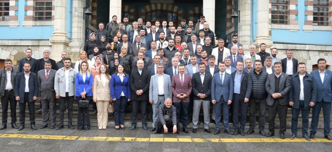 MHP Kütahya Milletvekili Ahmet Erbaş mazbatasını aldı