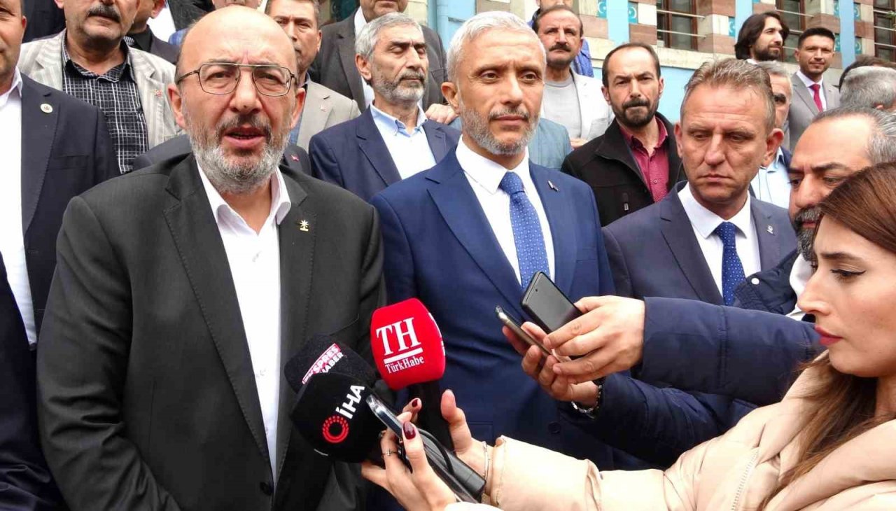 AK Parti Kütahya milletvekilleri mazbatalarını aldı