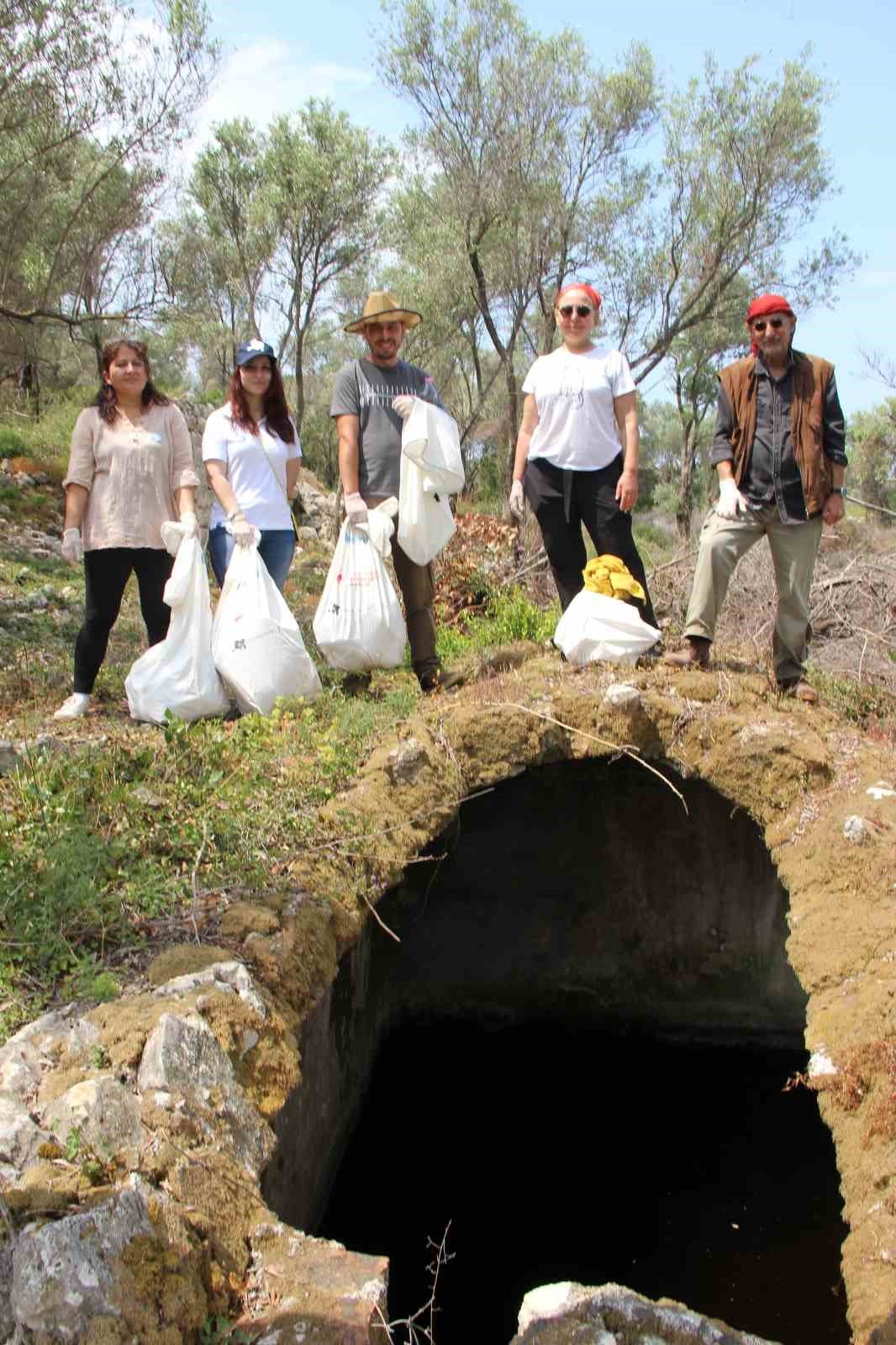 Sedir Adası’nda su altı ve kıyı temizliği