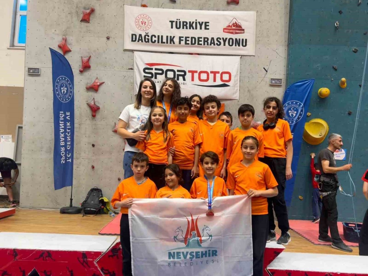 Genç Sporculardan Türkiye ikinciliği