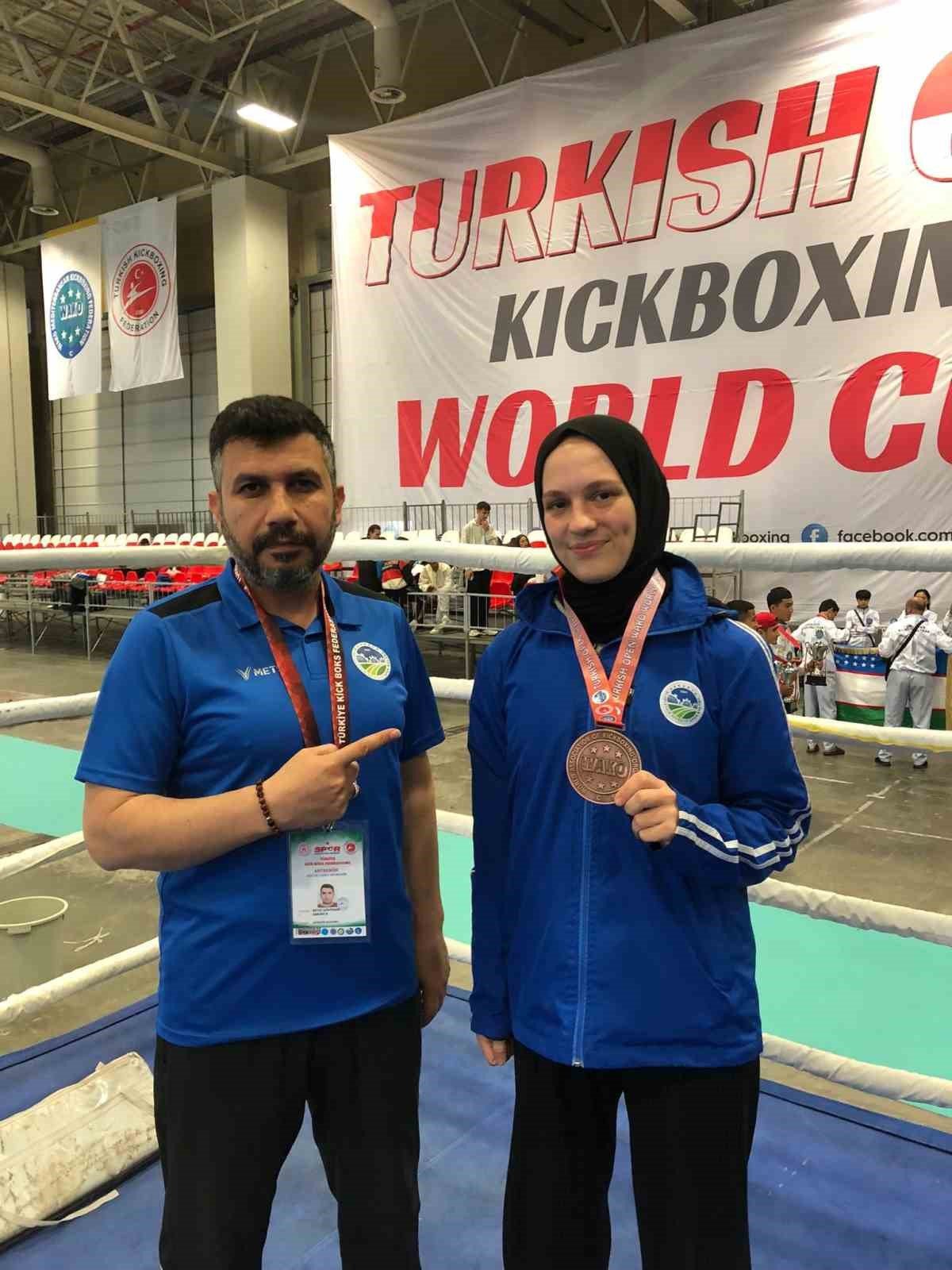 Sakarya Büyükşehirli sporcudan dünya şampiyonasında büyük başarı