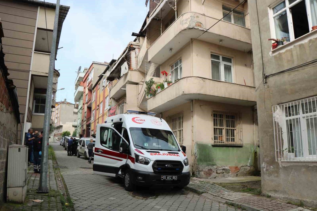 Görme problemi yaşayan adam pencereden düşerek hayatını kaybetti