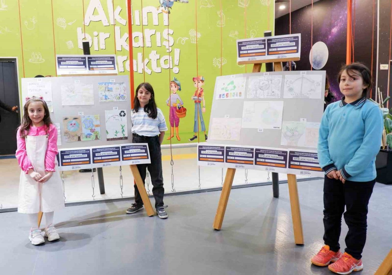 Öğrenciler Sıfır Atık için yarıştı