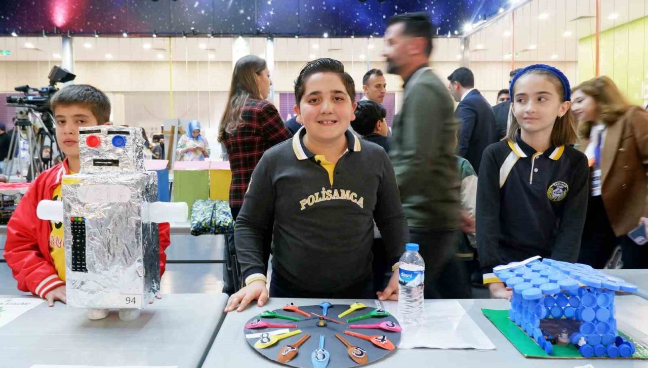 Öğrenciler Sıfır Atık için yarıştı