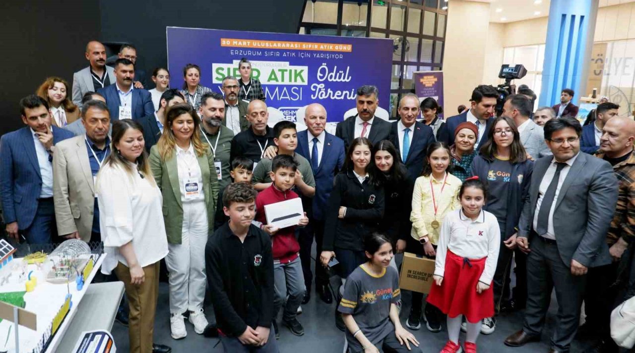 Öğrenciler Sıfır Atık için yarıştı