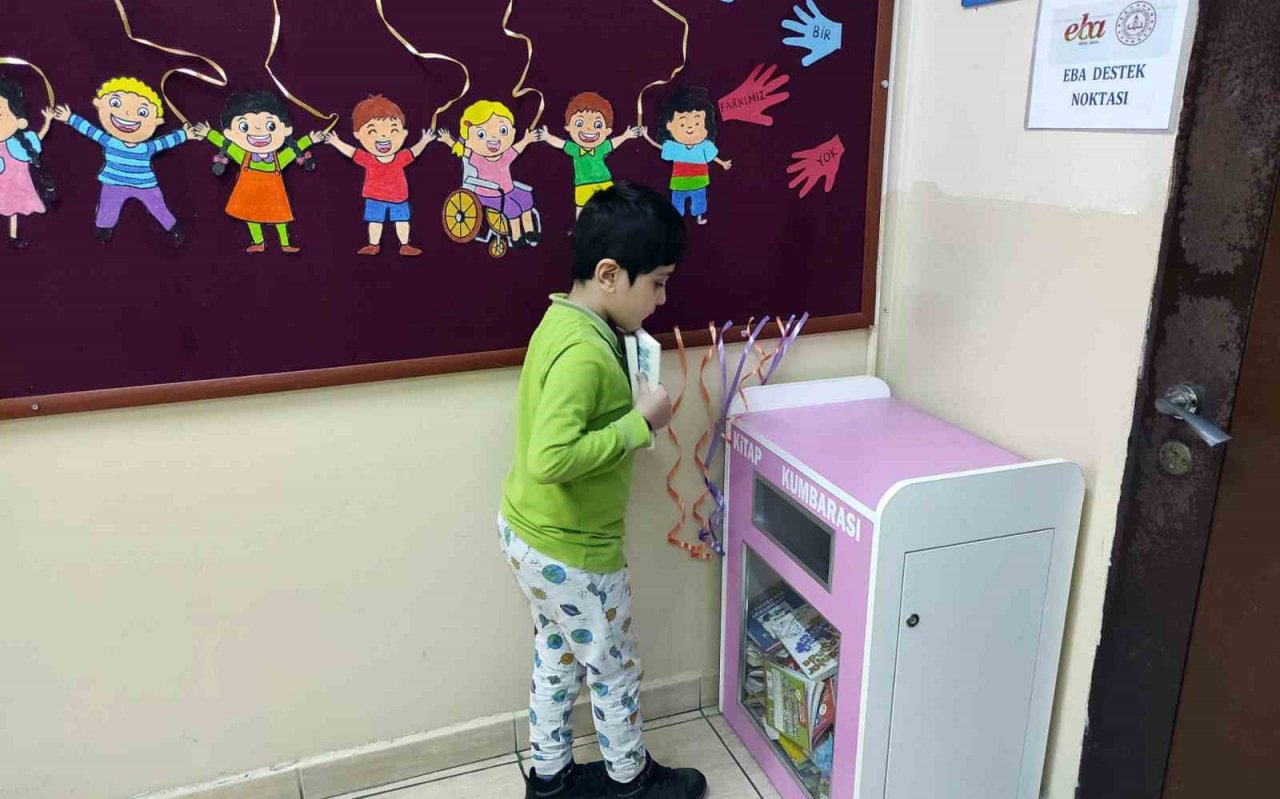 ’Kitap Kumbaram’ projesiyle köy okulları kütüphaneye kavuşuyor