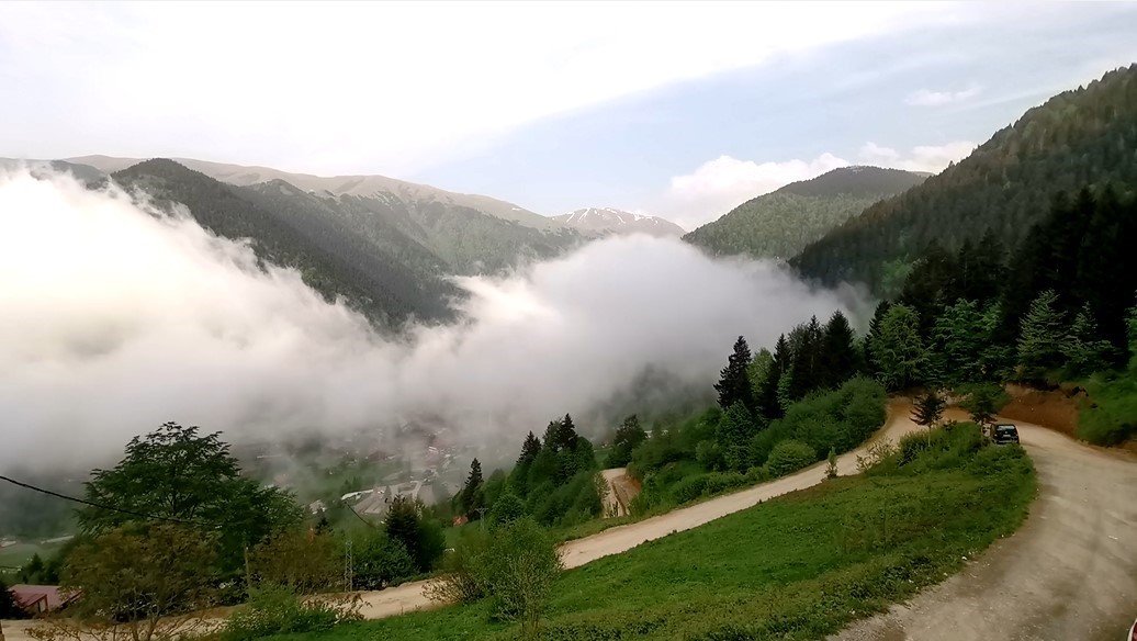 Uzungöl’de bulutların dansı time lapse yöntemi ile böyle görüntülendi