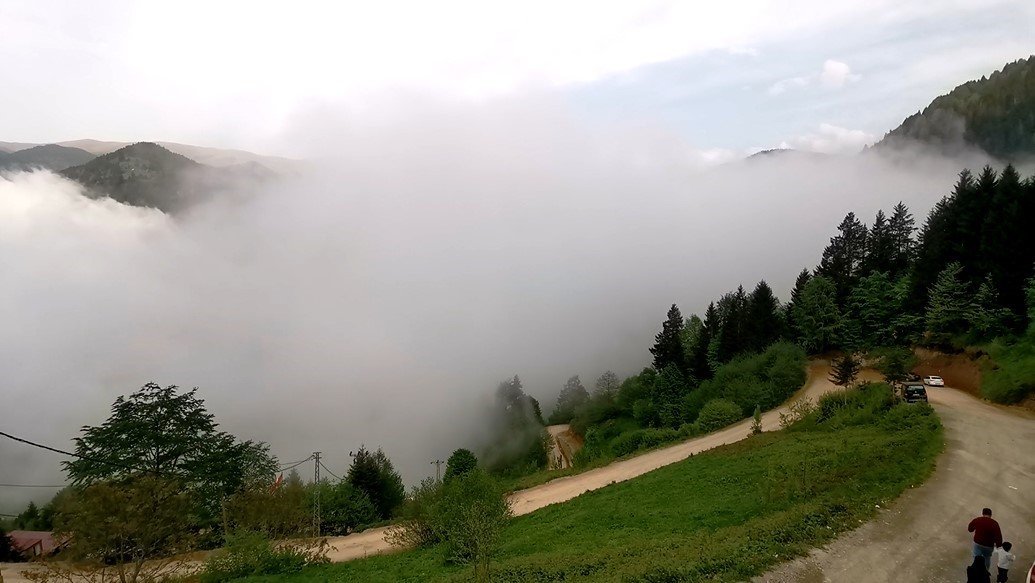 Uzungöl’de bulutların dansı time lapse yöntemi ile böyle görüntülendi