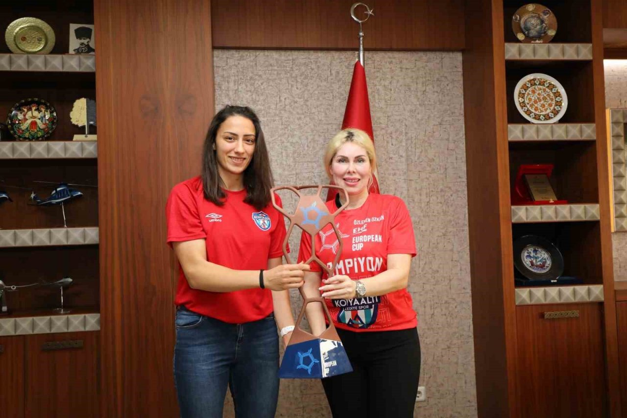 Rektör Özkan Avrupa şampiyonlarını ağırladı