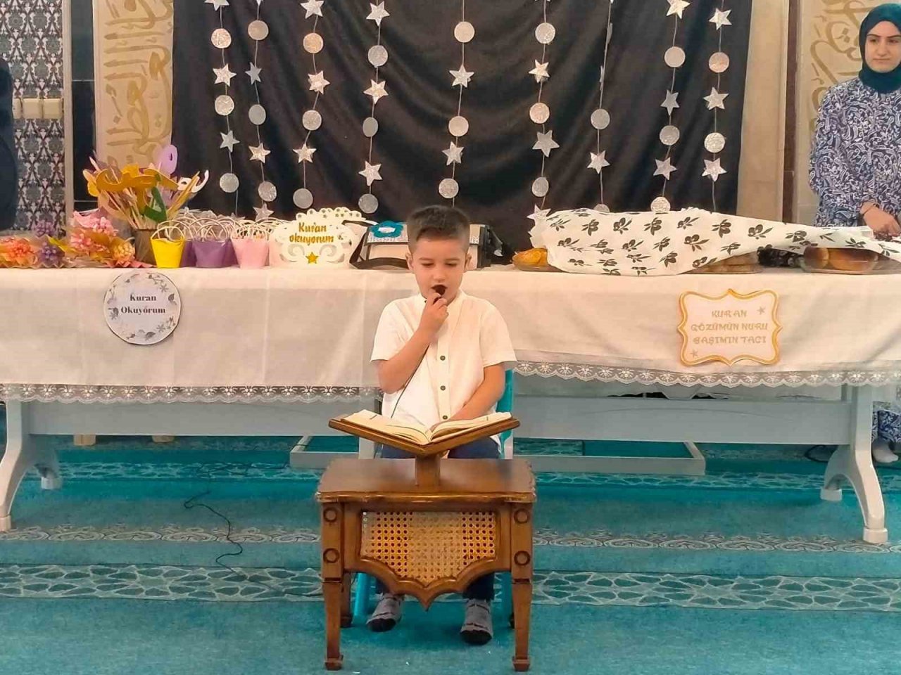 Aydın’da 4-6 yaş öğrencileri Kur’an’a geçmenin sevincini yaşadı