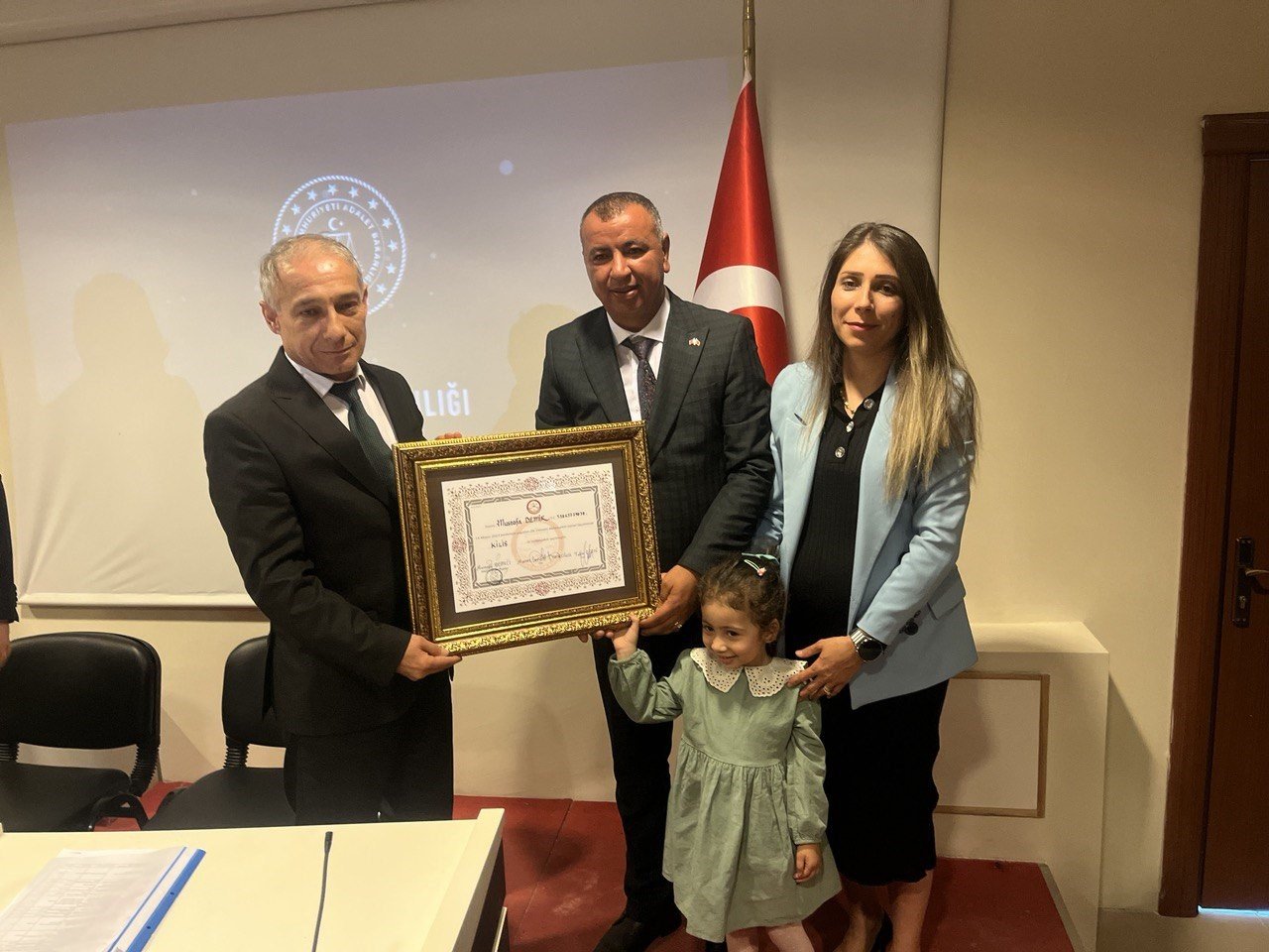 MHP Kilis Milletvekili Mustafa Demir, mazbatasını aldı