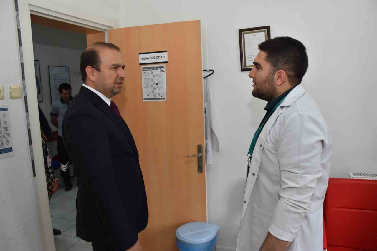 İl Sağlık Müdürü Şenkul, Buharkent İlçe Devlet Hastanesi’nde çalışmaları yerinde inceledi