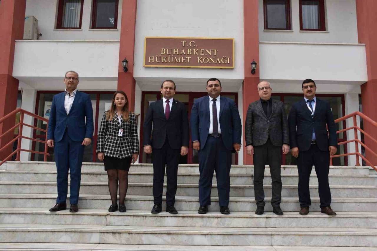 İl Sağlık Müdürü Şenkul, Buharkent İlçe Devlet Hastanesi’nde çalışmaları yerinde inceledi