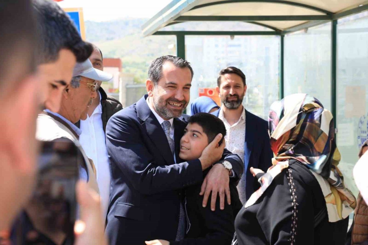 Başkan Şerifoğulları vatandaşlarla bir araya geldi