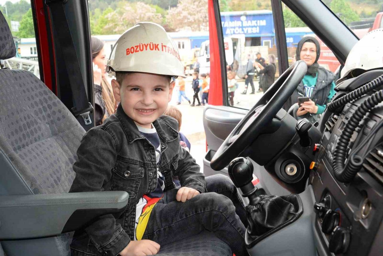 Bozüyük’te miniklere yangın eğitimi