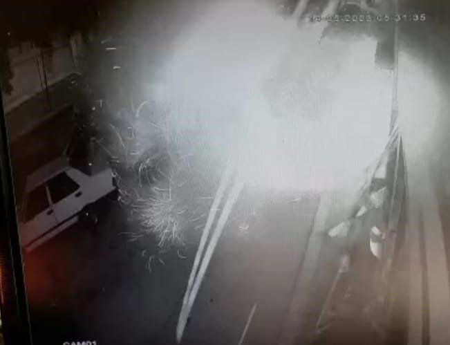 Patlamada ağır yaralanan kepçe operatörü yaşama 11 gün tutunabildi