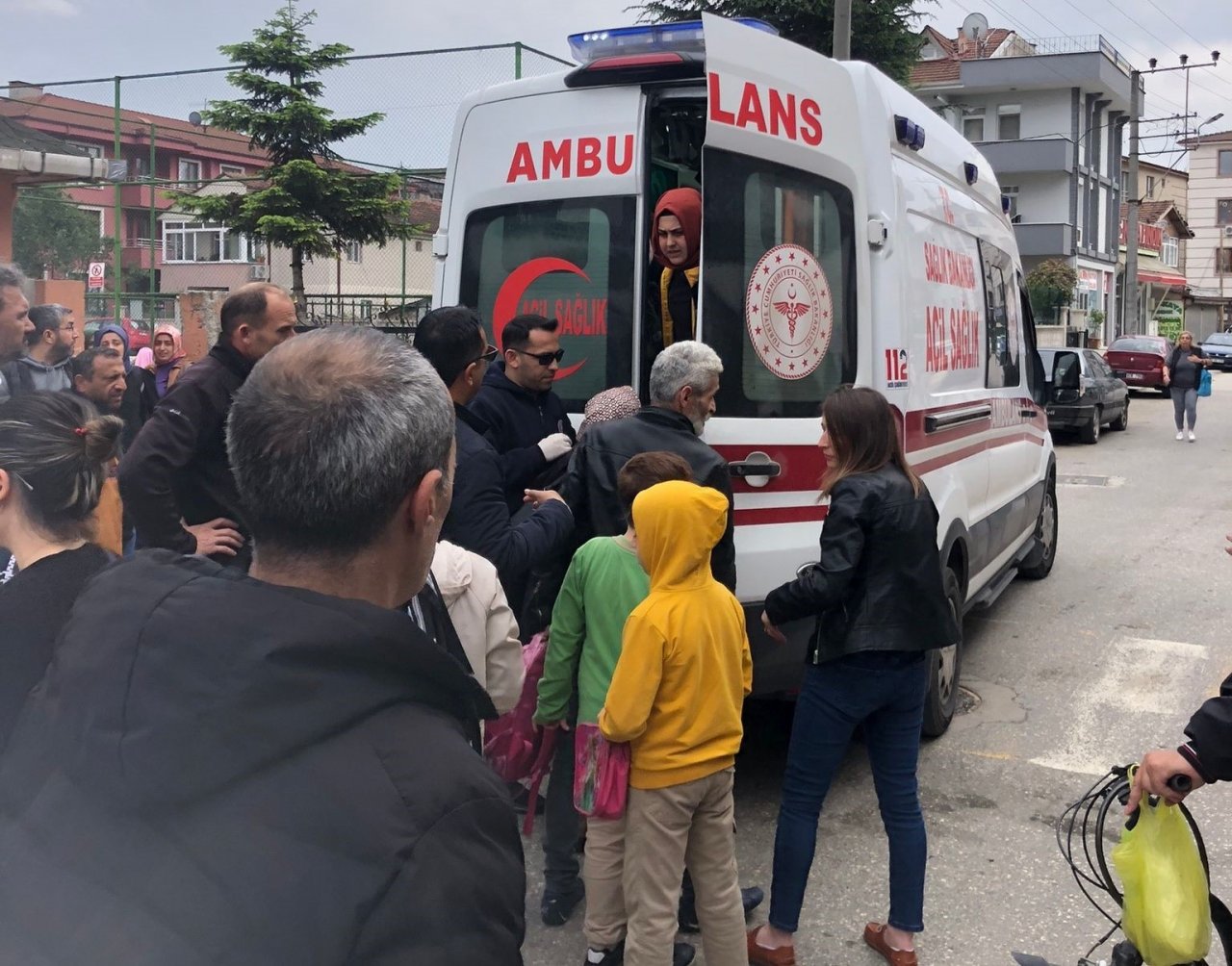 1. sınıf öğrencisine otomobil çarptı