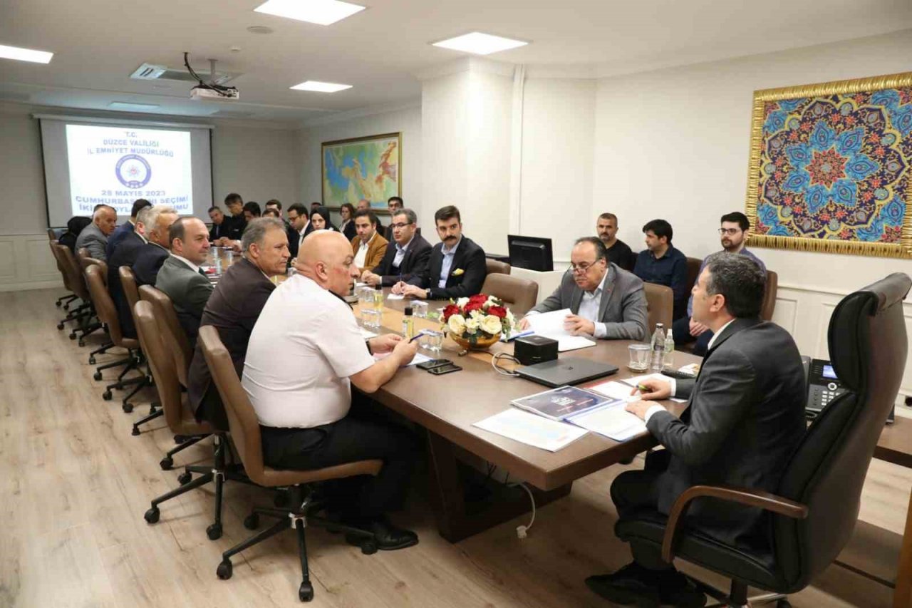 Seçim güvenliği için toplandılar