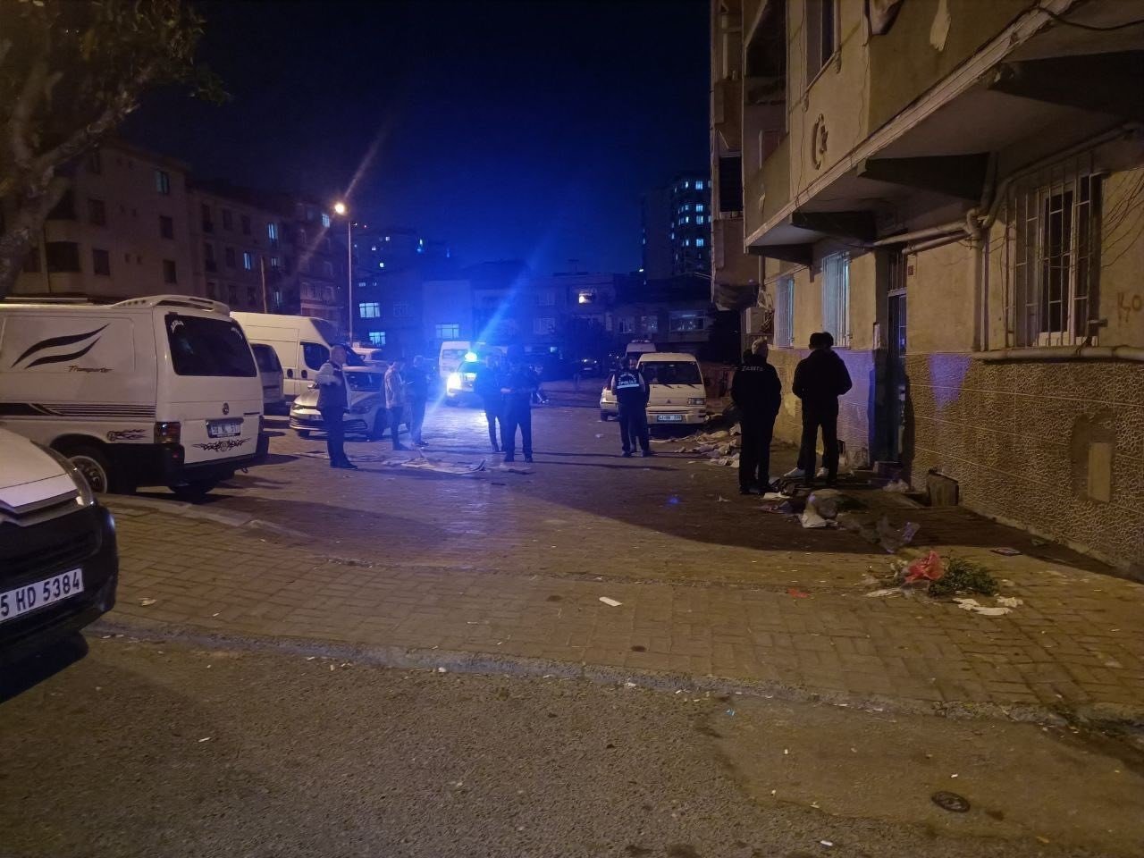 Esenler’de yangın çıkan binada ceset bulundu