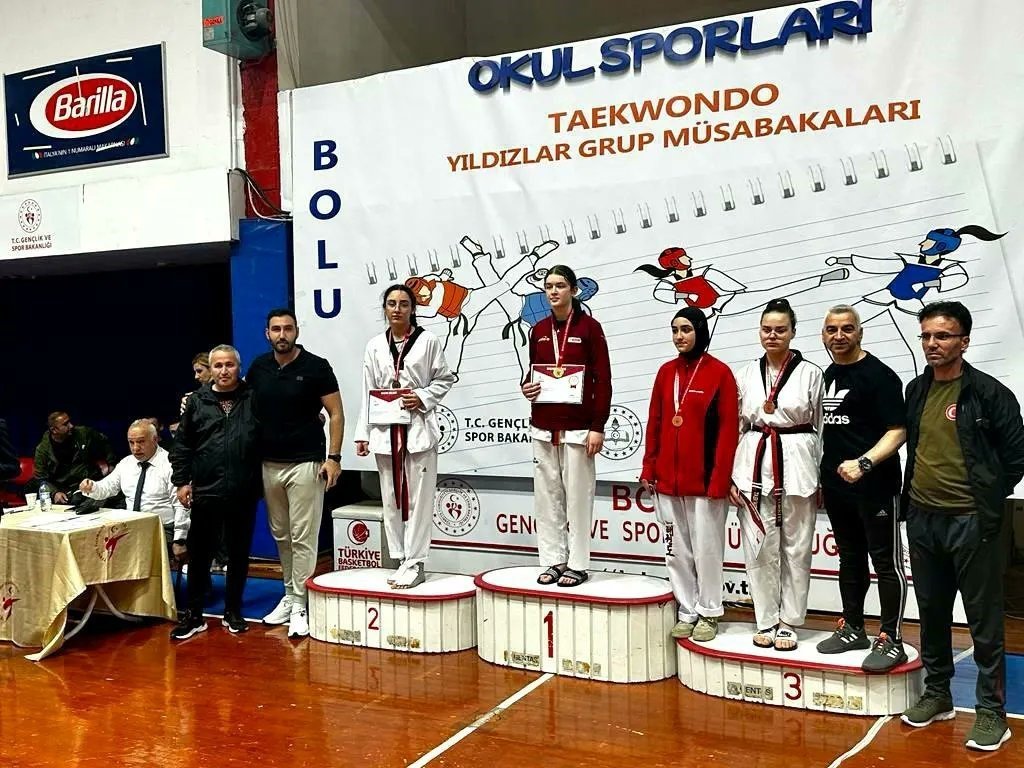 Taekwondo turnuvasında Eskişehir’e 3 madalya