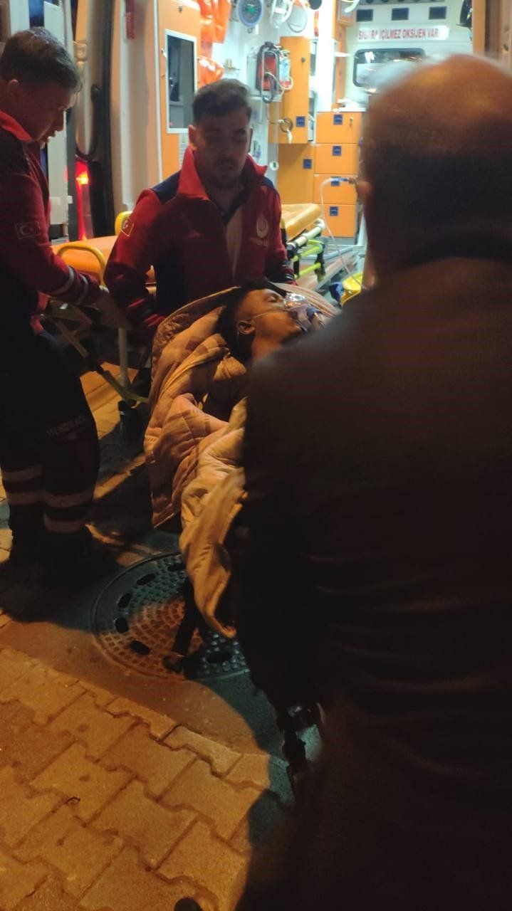 Fatih’te pideci dükkanında yangın: 4’ü ağır 6 yaralı