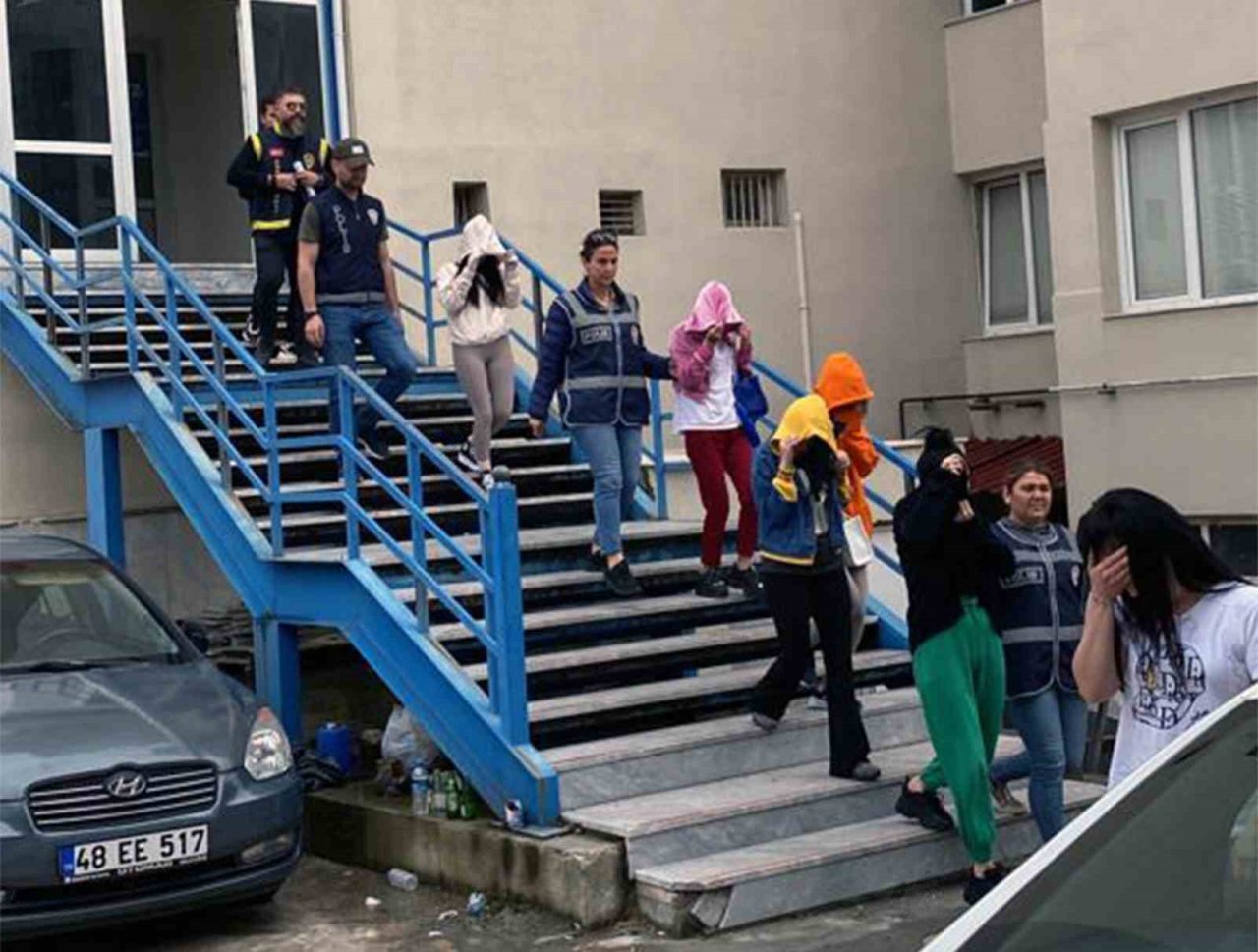 Fuhuş operasyonunda 2 tutuklama