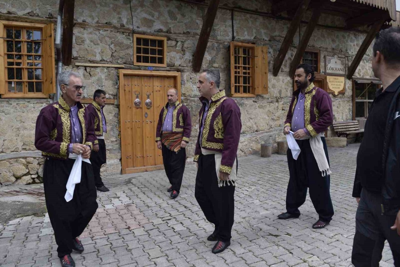 ‘Heybemdeki Türküler’ programının bu haftaki durağı Kemaliye oldu