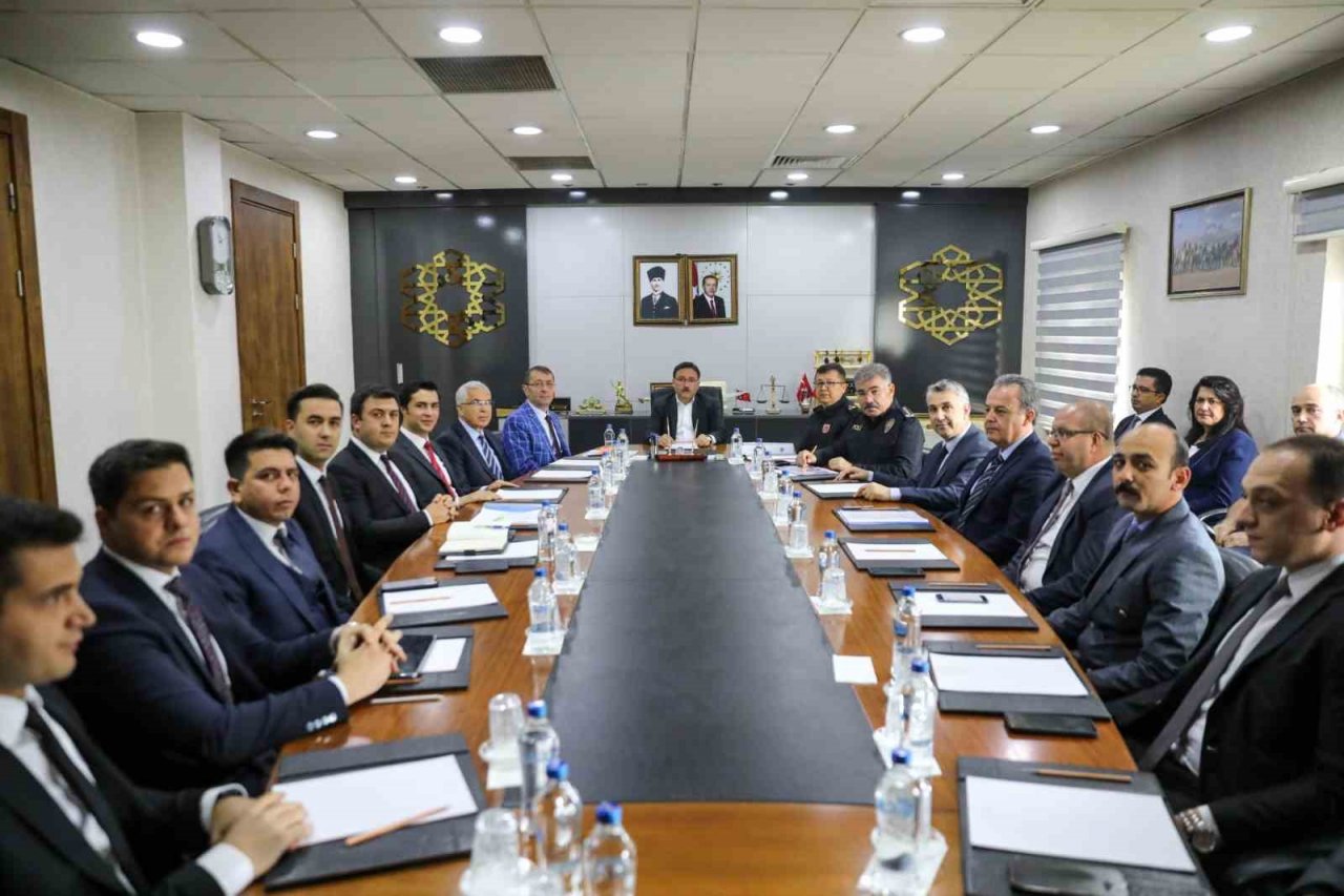 Seçim Güvenliği Toplantısı Vali Çiçek Başkanlığı’nda gerçekleştirildi